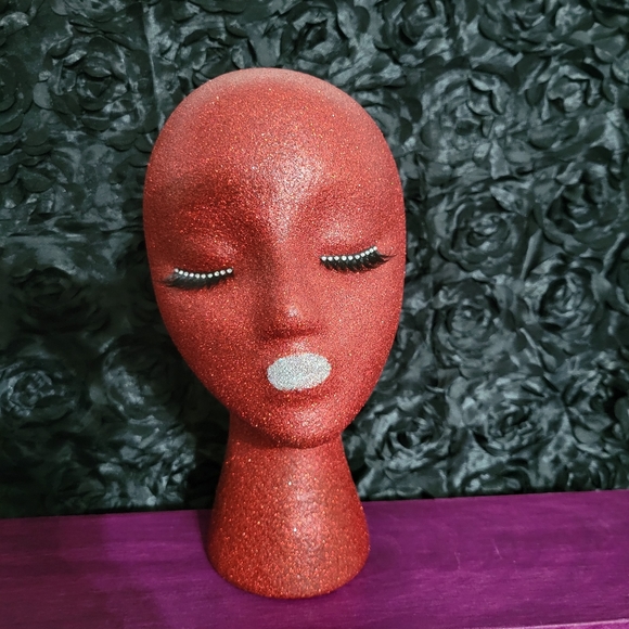 Mannequin Head - Picture 3 of 3